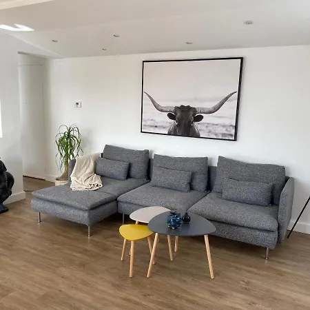 Situe En Centre Super Lumineux * Дюнкерк