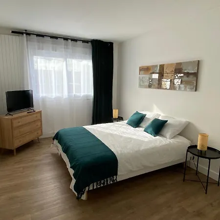 Situe En Centre Super Lumineux